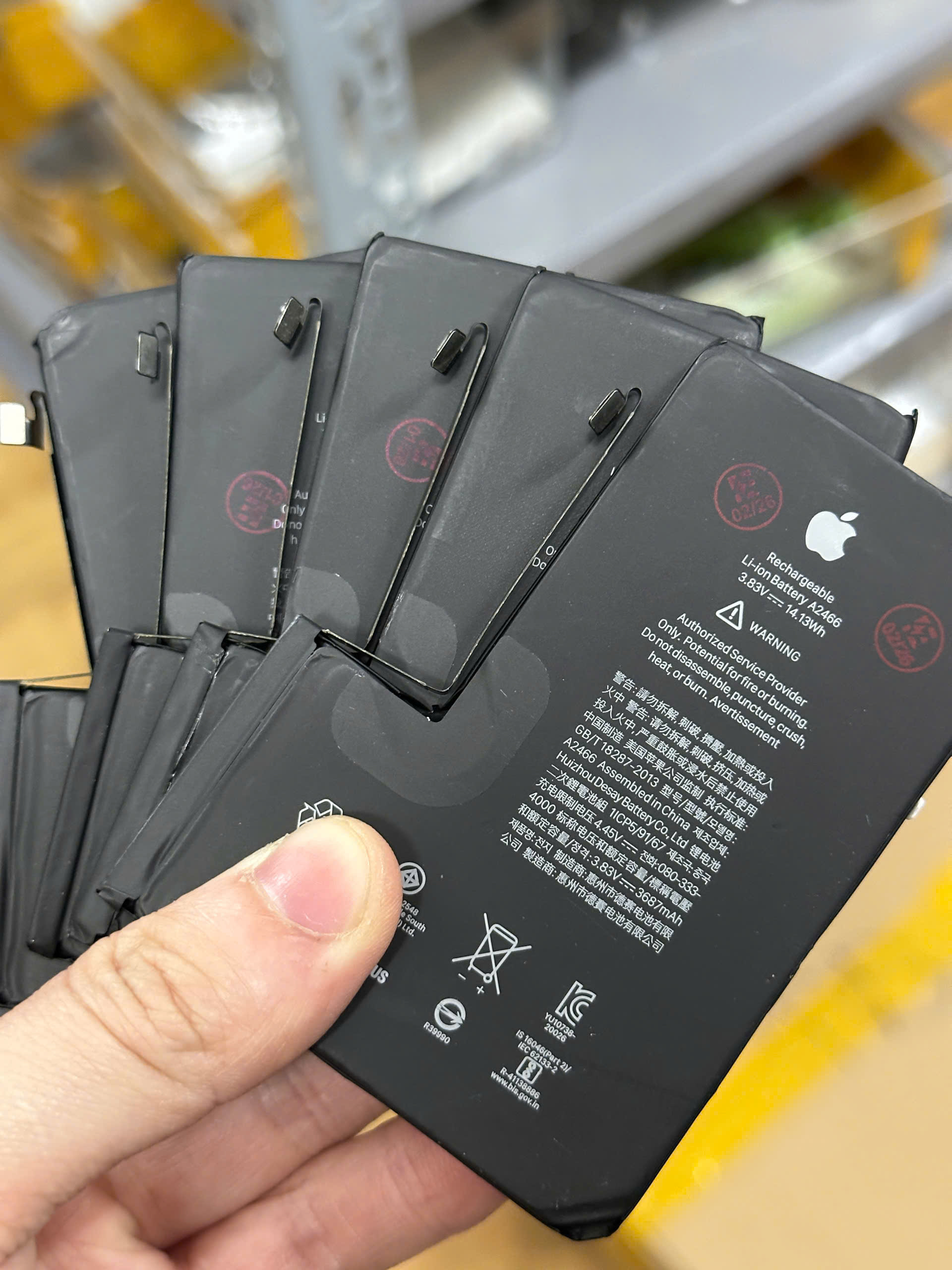 Pin iPhone 12 Promax